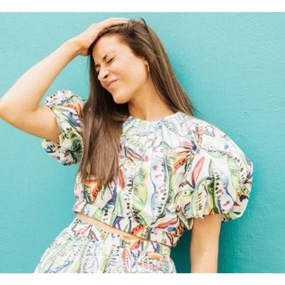 QUEEN OF SPARKLES Tops - Queen of Sparkles Tropical Puff Sleeve Jeweled Crop Top Sz. M